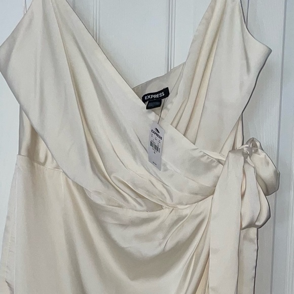 Express Sleeveless Cream High Low Wrap Dress New with Tags XL - Picture 5 of 5